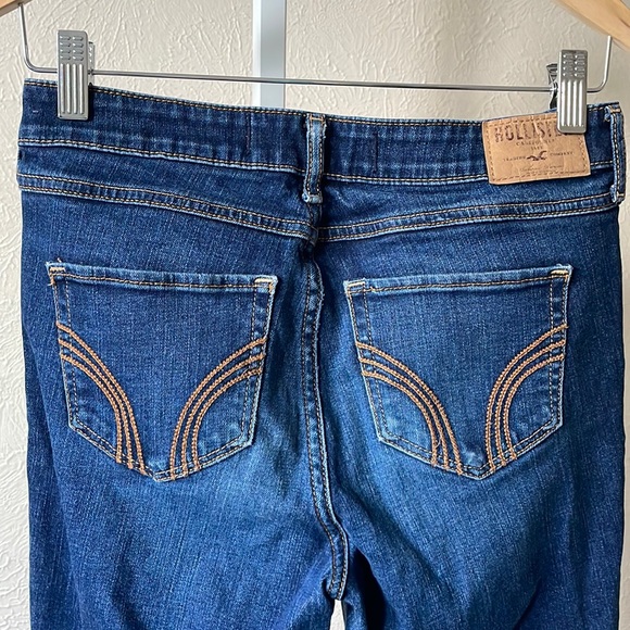 Hollister dark wash skinny jeans. Size 5R - Picture 6 of 11